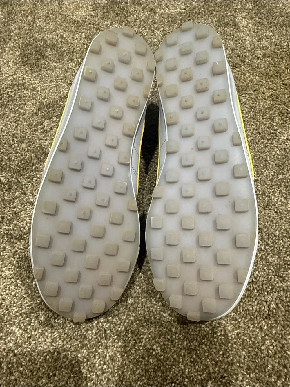 Nike Astrograbber Aluminum Soft Yellow Sneakers Size 5.5